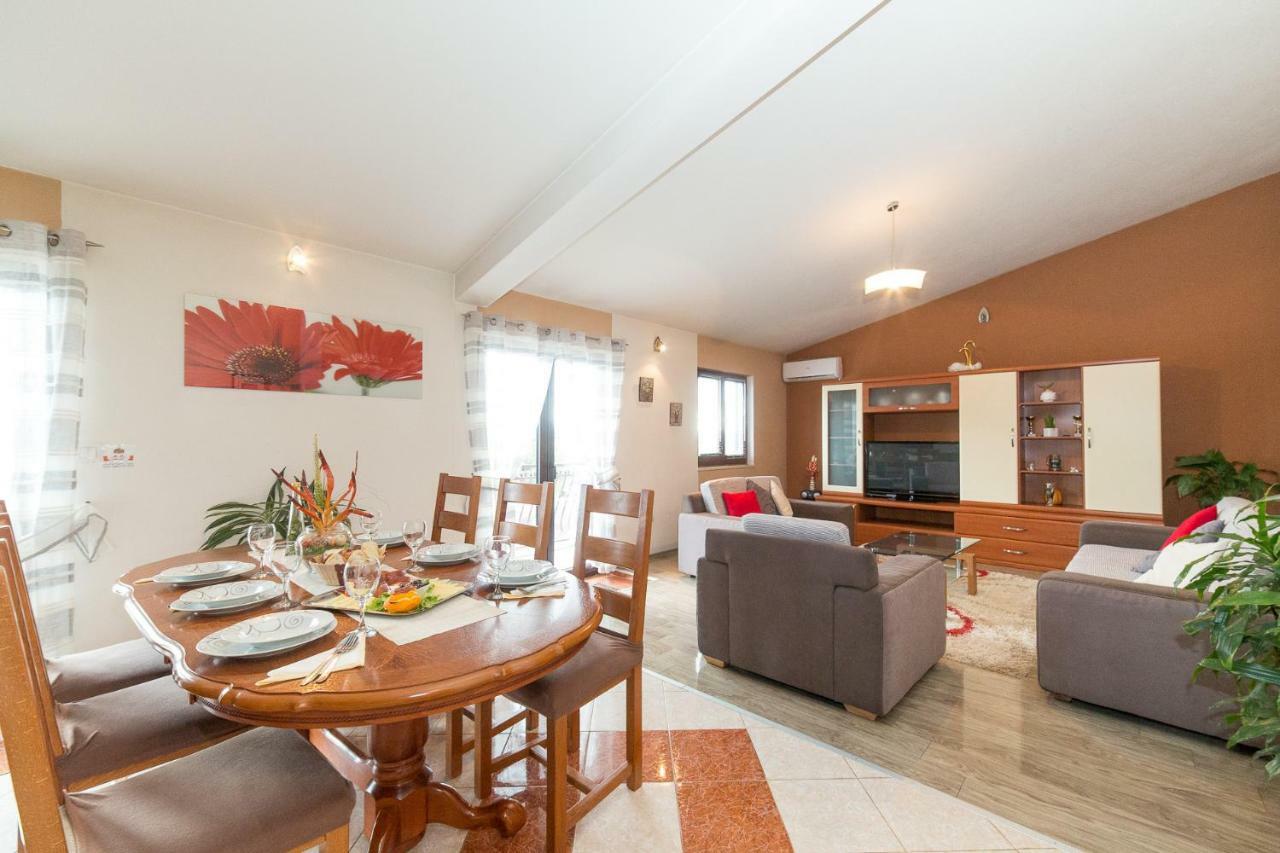 Villa Marica Kaštela Εξωτερικό φωτογραφία