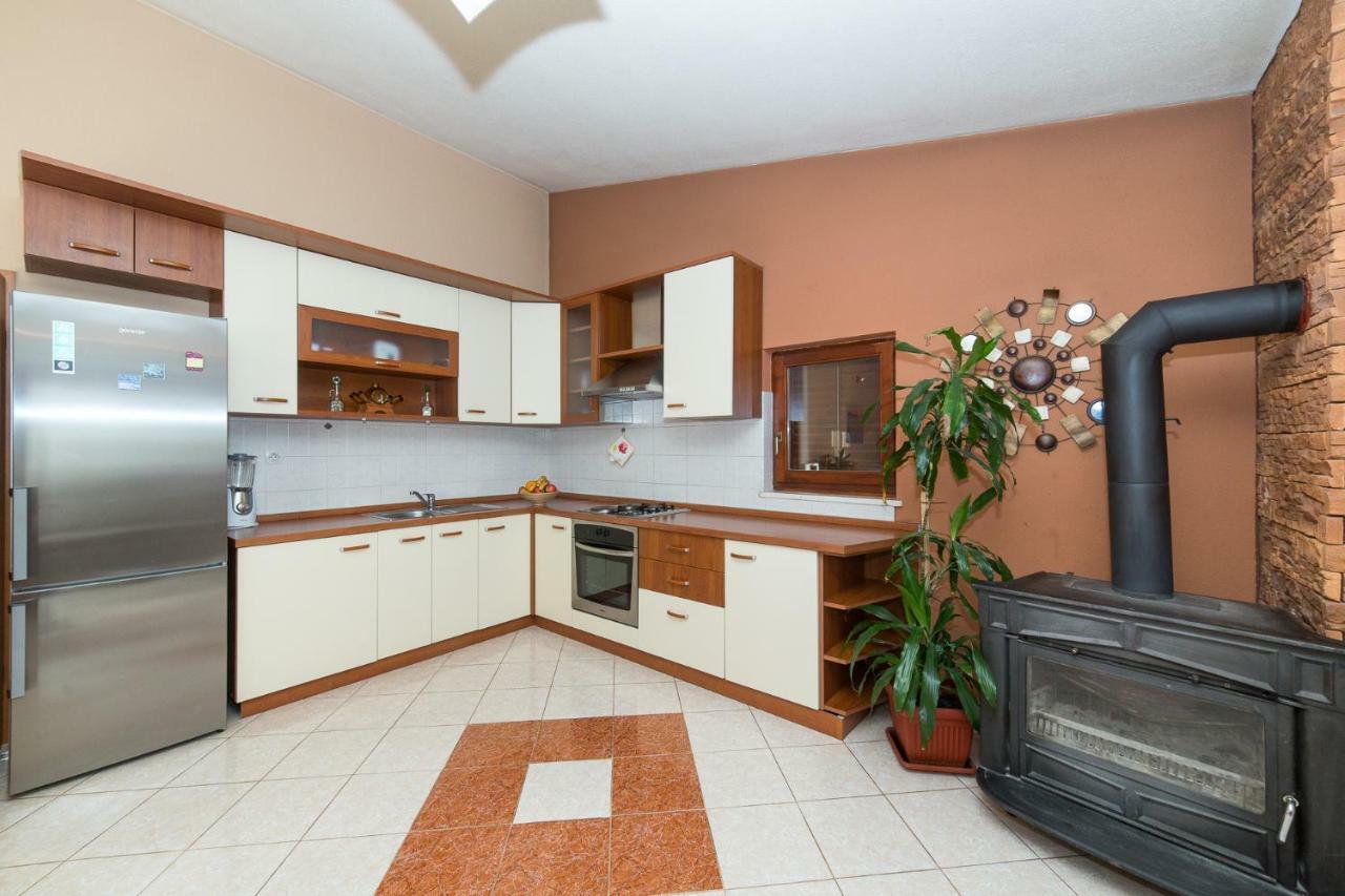 Villa Marica Kaštela Εξωτερικό φωτογραφία